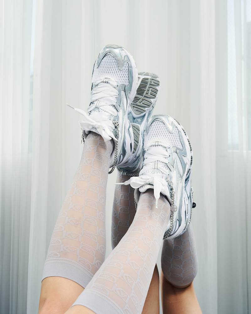 9月25日発売｜MIZUNO「WAVE RIDER10」のエクスクルーシブモデル "JEWELS PACK" がROSE BUDにて限定発売