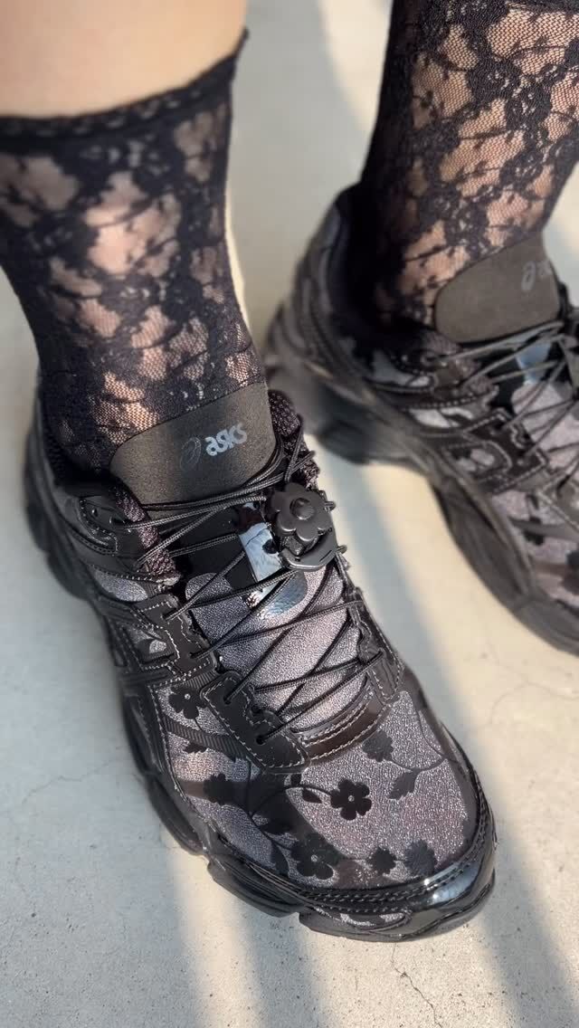 #unbox 【【Cecilie Bahnsen x ASICS Gel-Cumulus 16 “Floral Pack”】

#ceciliebahnsen #asics #gelcomulus16 
#ceciliebahnsenasics #セシリーバンセン #アシックス #セシリーバンセンアシックス #unboxing